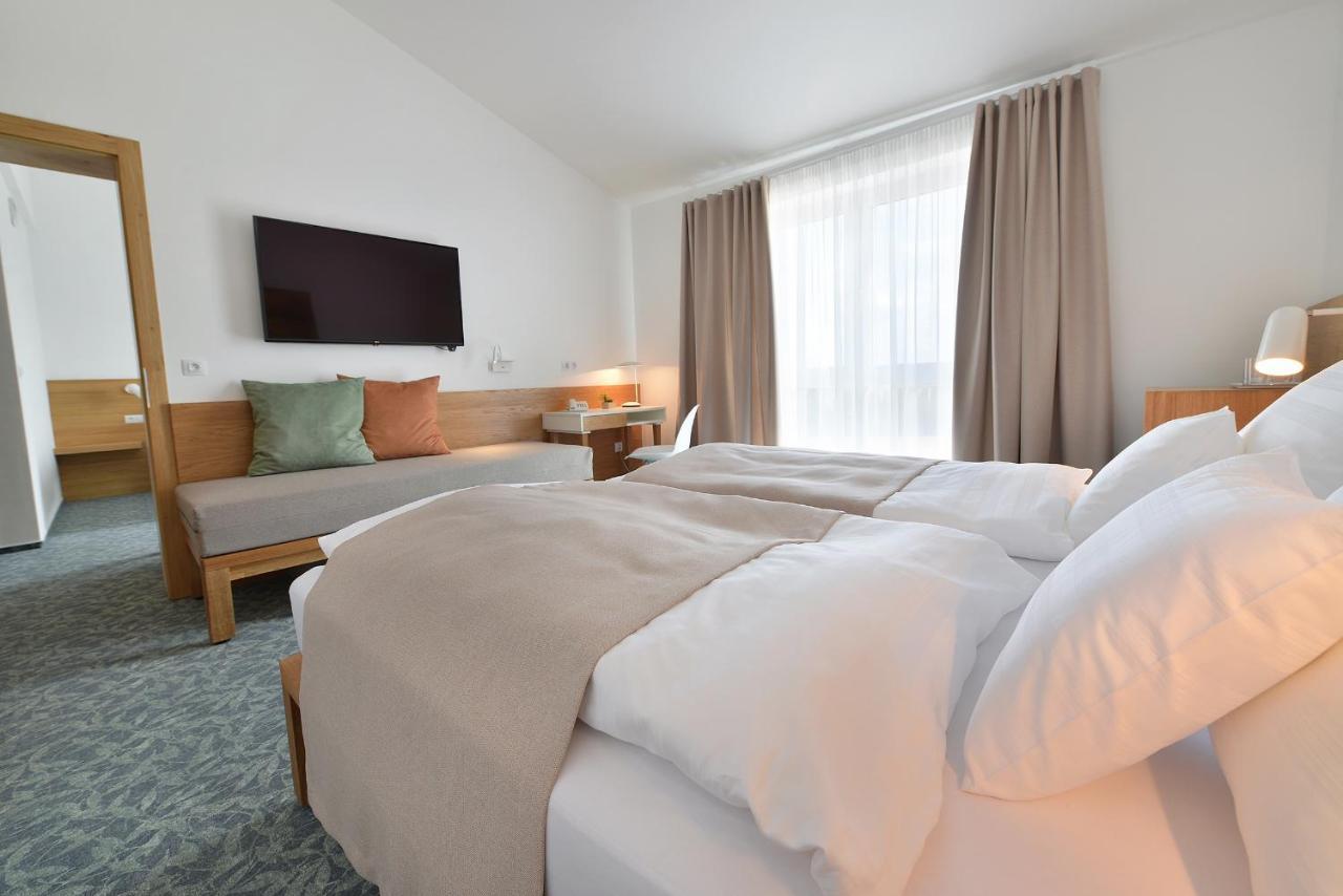 Wellness Hotel Happy Star Hnanice  Dış mekan fotoğraf