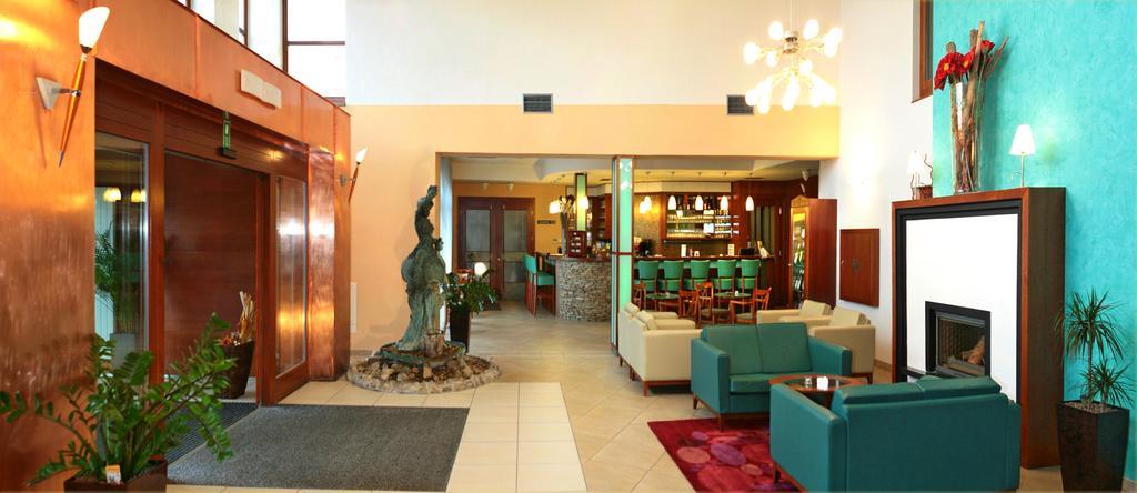 Wellness Hotel Happy Star Hnanice  Dış mekan fotoğraf