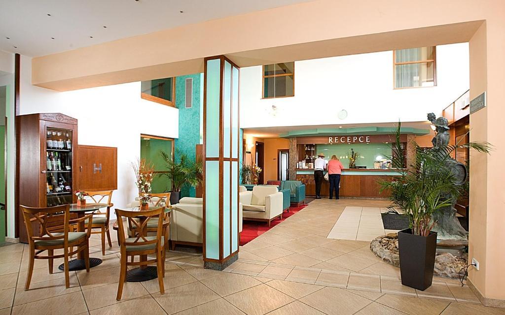 Wellness Hotel Happy Star Hnanice  Dış mekan fotoğraf