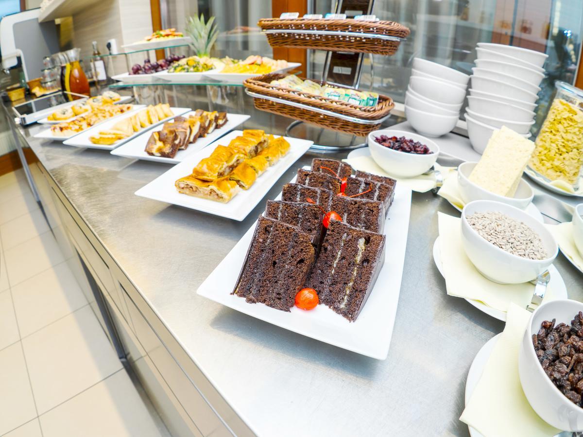 Wellness Hotel Happy Star Hnanice  Dış mekan fotoğraf