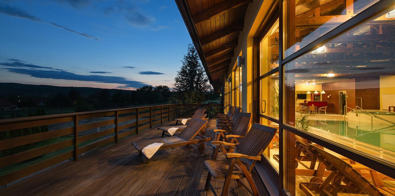 Wellness Hotel Happy Star Hnanice  Dış mekan fotoğraf